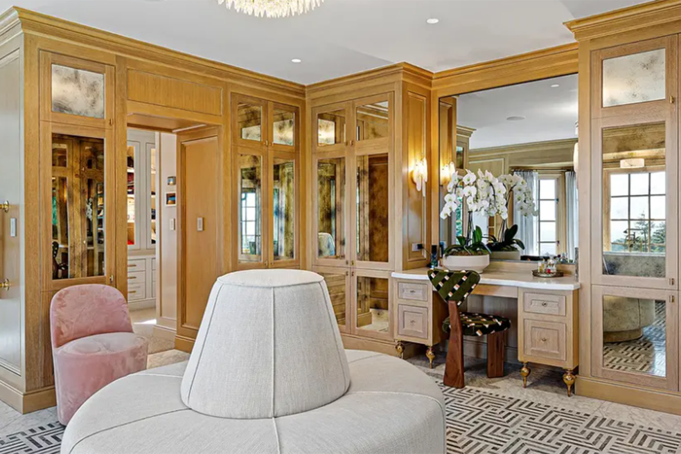 cabinet glass #1_983x656